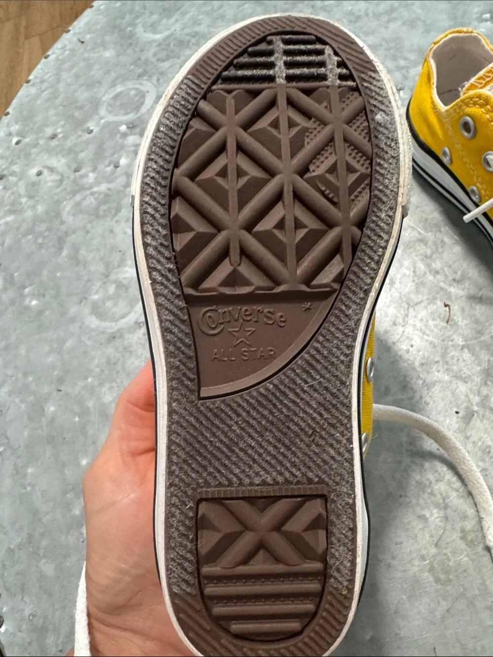 Converse Kids Low-Top Sneakers in Yellow and White
